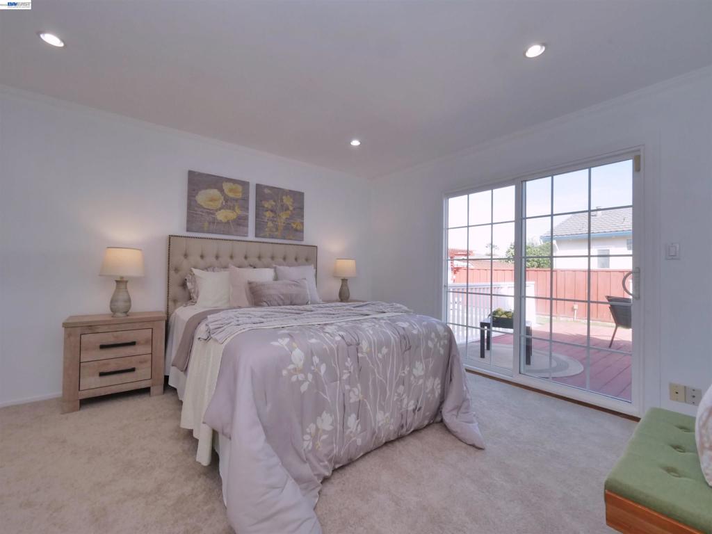 35831 Caxton Pl Property Photo 24