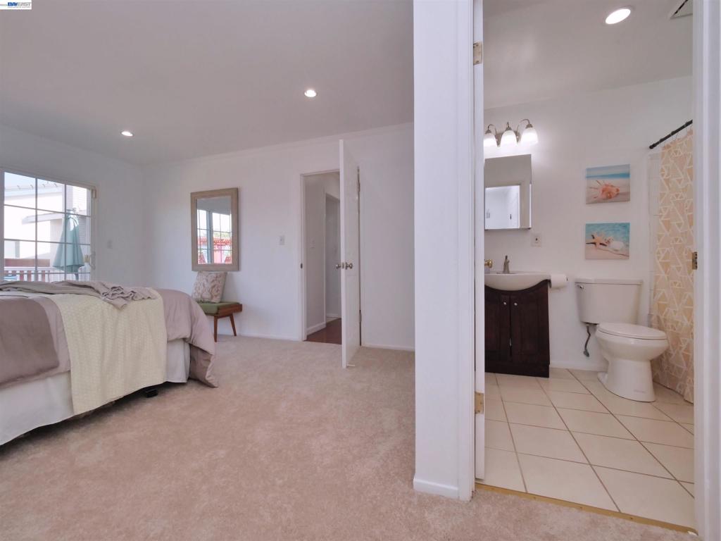 35831 Caxton Pl Property Photo 25