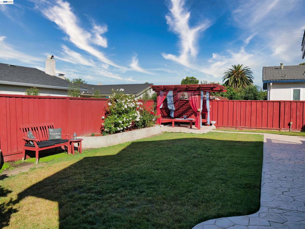 35831 Caxton Pl Property Photo 34