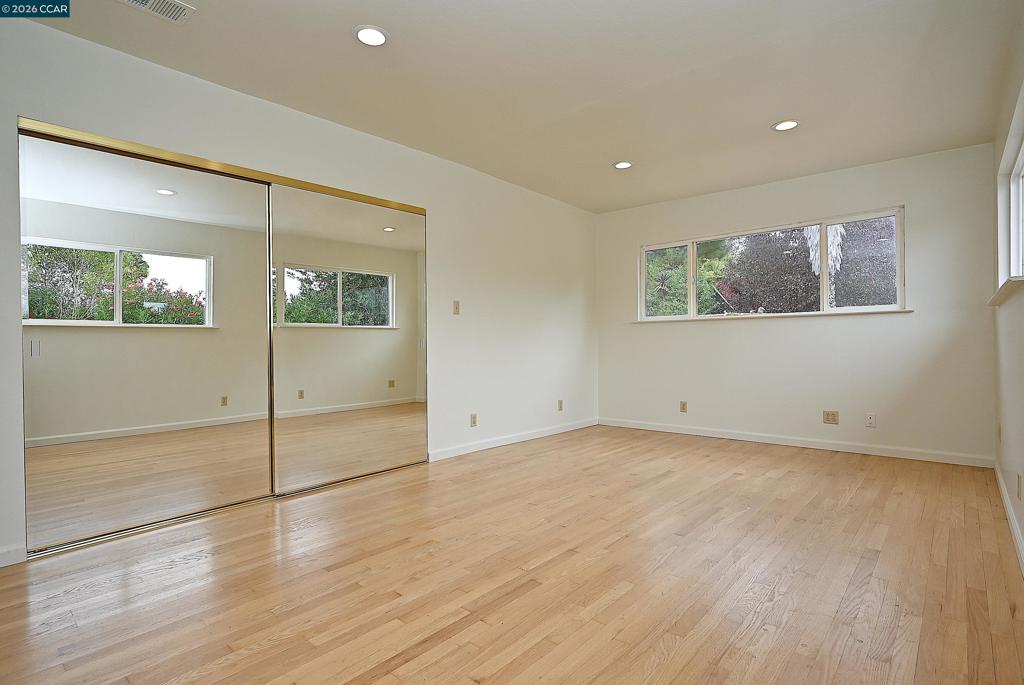 21 Eric Ct Property Photo 38