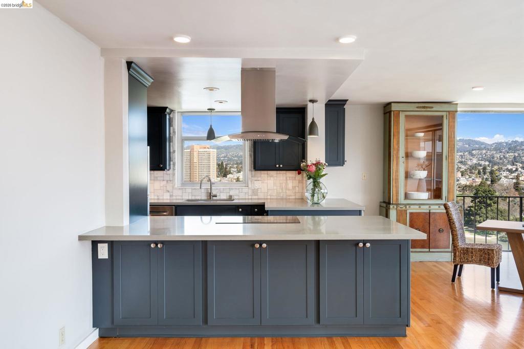 177 19th St 11e Property Photo 8