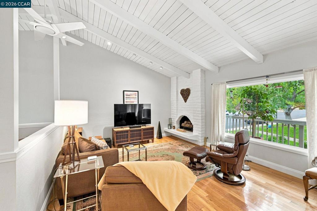 1463 Via Loma Property Photo 5