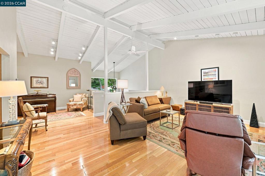 1463 Via Loma Property Photo 6