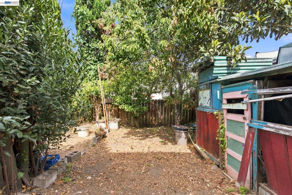4621 Park Blvd Property Photo 28