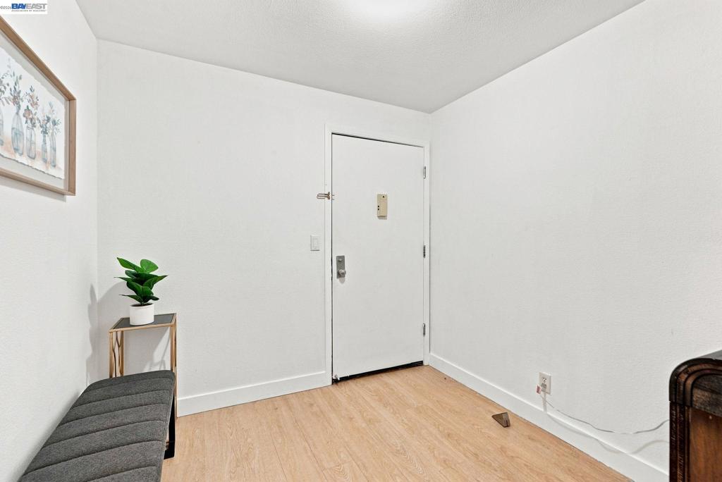 2901 Macarthur Blvd 103 Property Photo 6