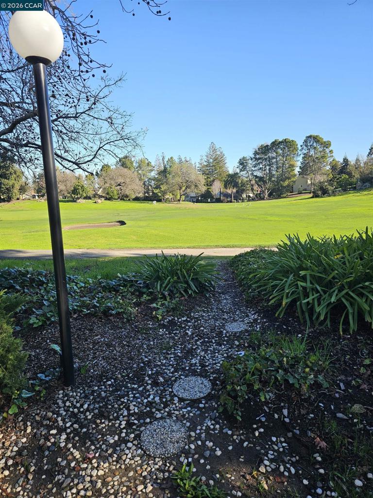 1471 Marchbanks Dr 2 Property Photo 4