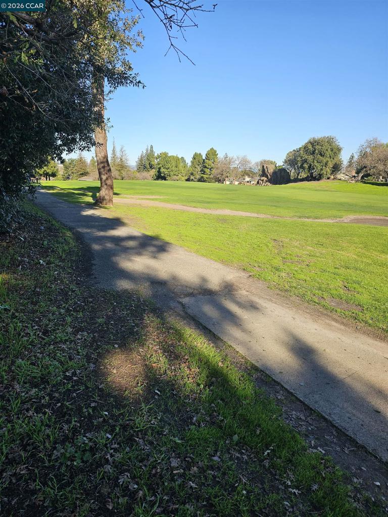 1471 Marchbanks Dr 2 Property Photo 5