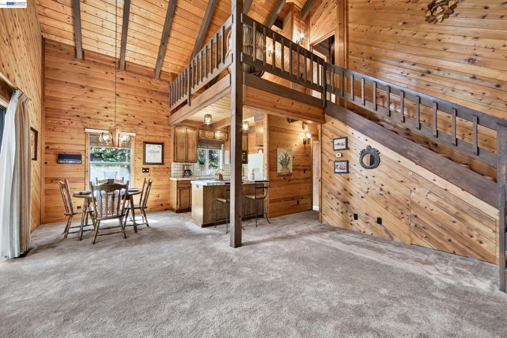 12057 Bennett Flat Rd Property Photo 10