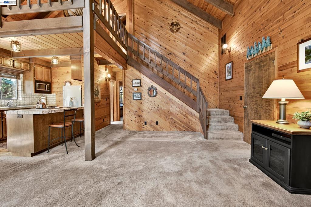 12057 Bennett Flat Rd Property Photo 17