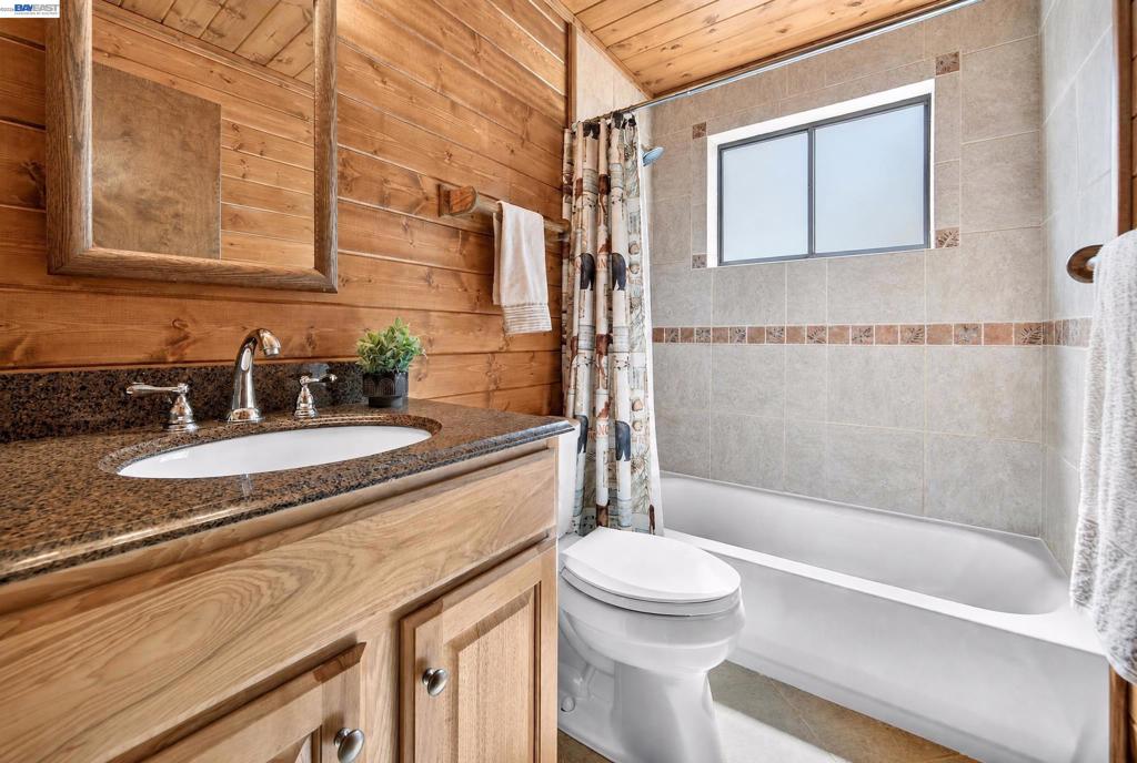 12057 Bennett Flat Rd Property Photo 38