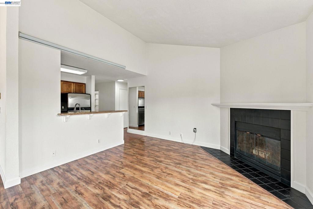 39109 Guardino Drive 234 Property Photo 4