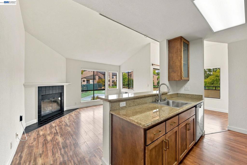 39109 Guardino Drive 234 Property Photo 6