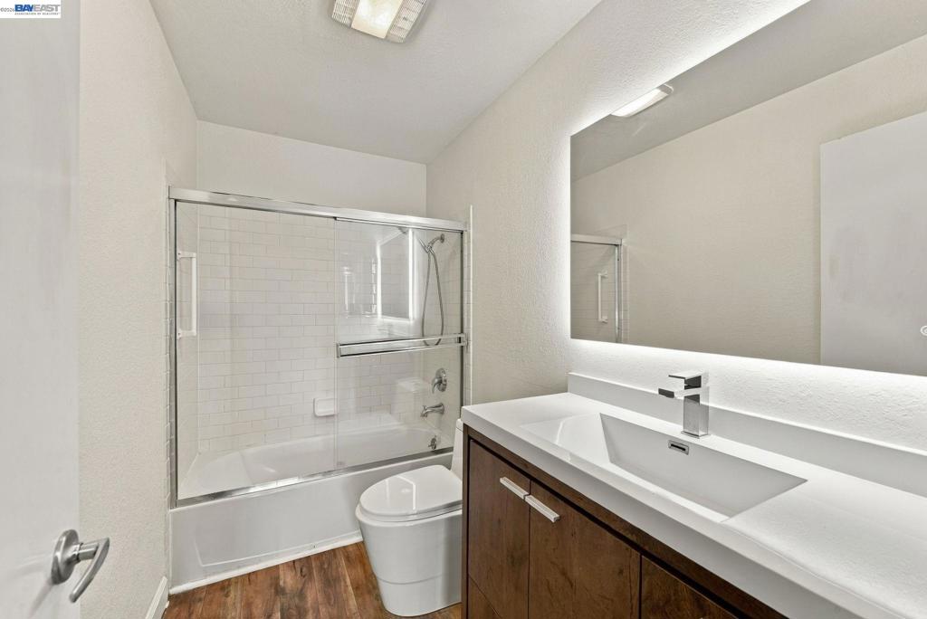 39109 Guardino Drive 234 Property Photo 26