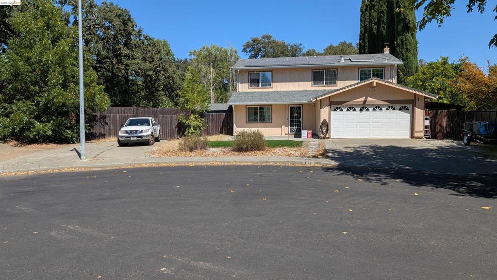 110 Sansome Ct Property Photo 2