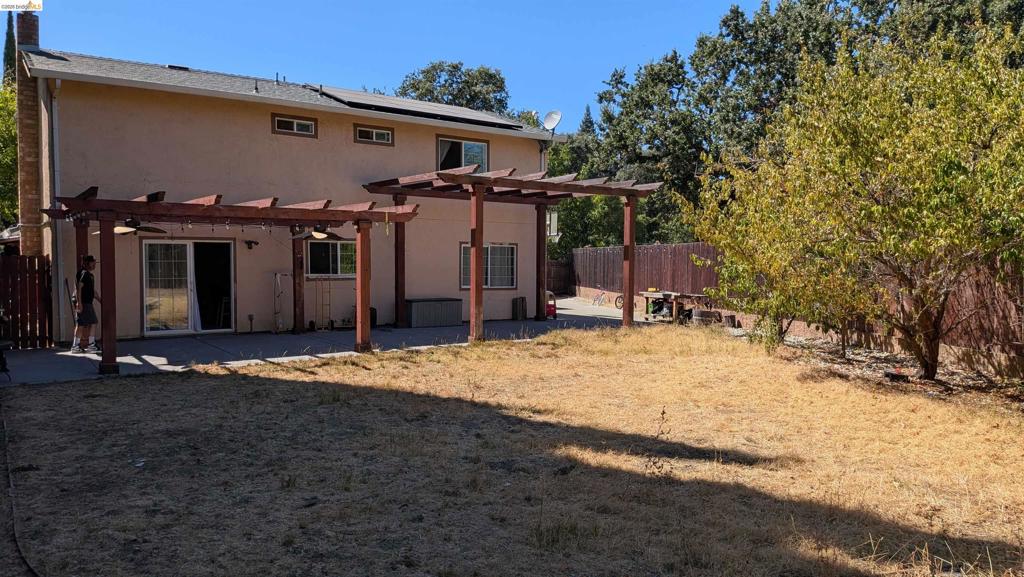 110 Sansome Ct Property Photo 18