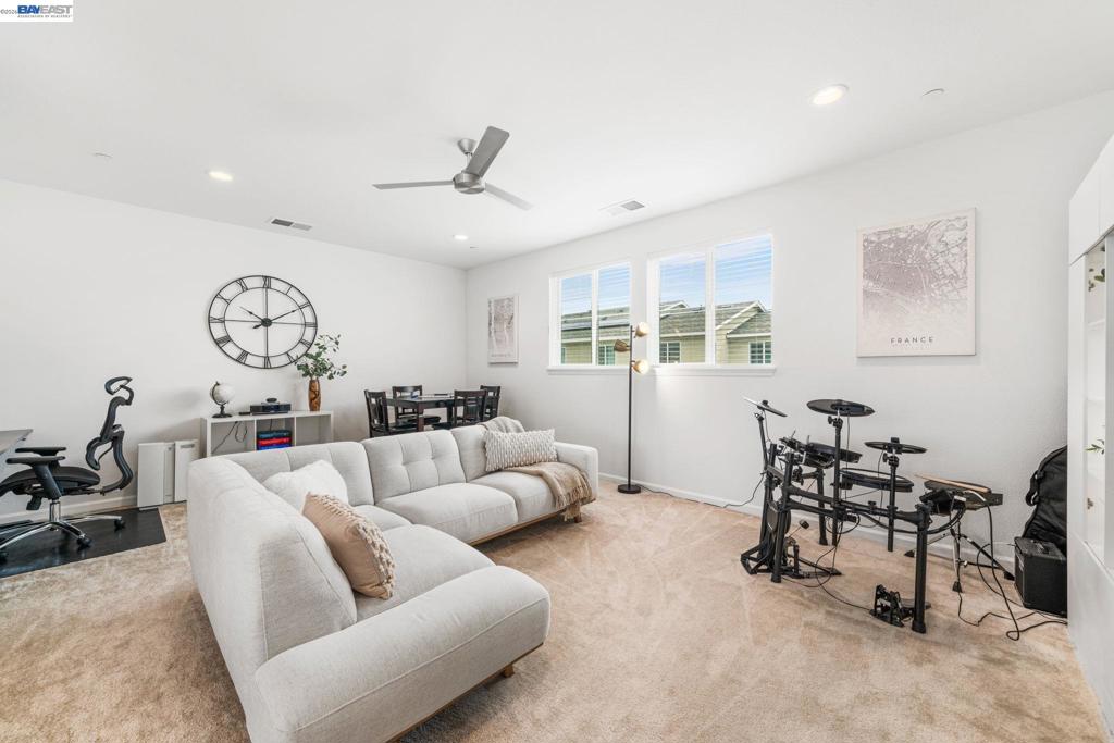 6288 Diamond Way Property Photo 19