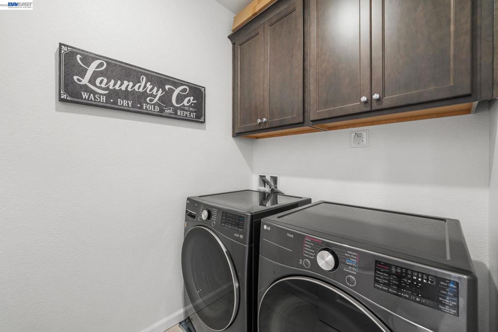 6288 Diamond Way Property Photo 32