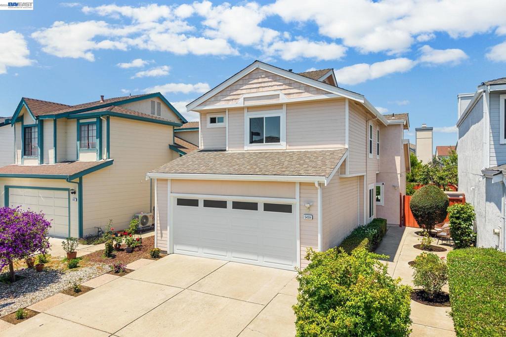 5439 Sunstar Commons Property Photo 1