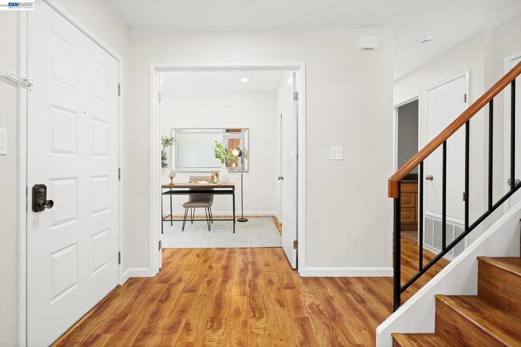 5439 Sunstar Commons Property Photo 18