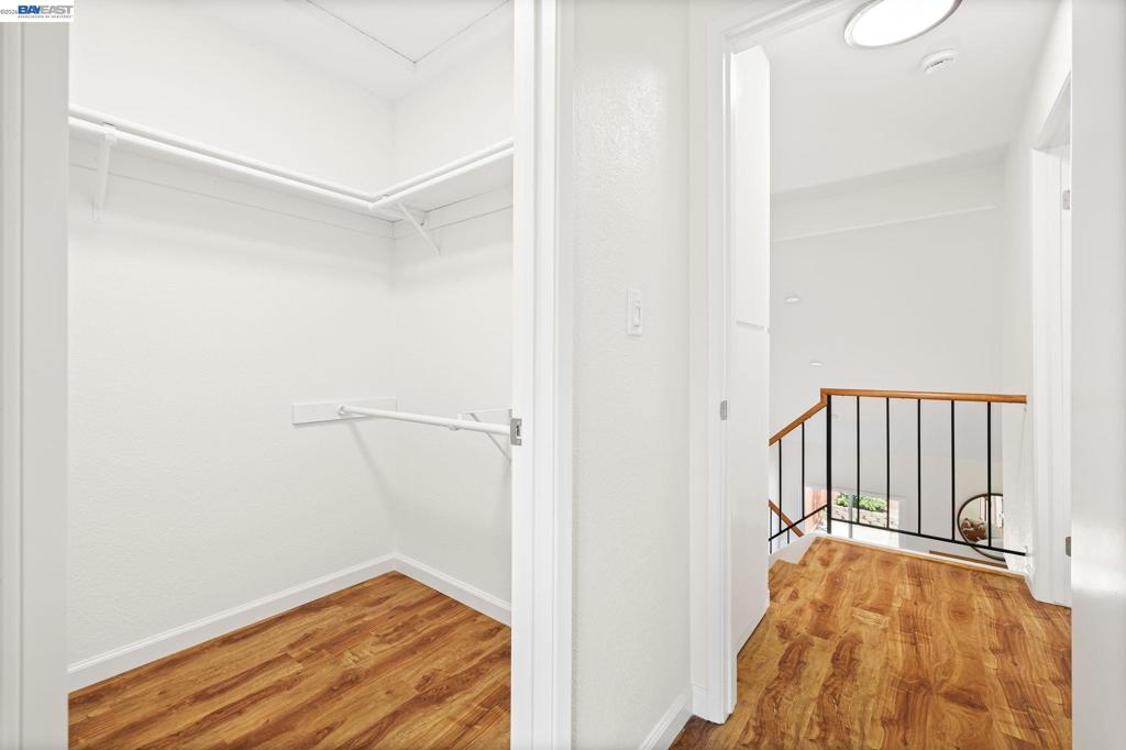 5439 Sunstar Commons Property Photo 29