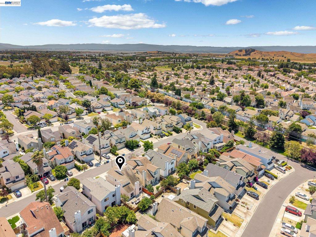 5439 Sunstar Commons Property Photo 45