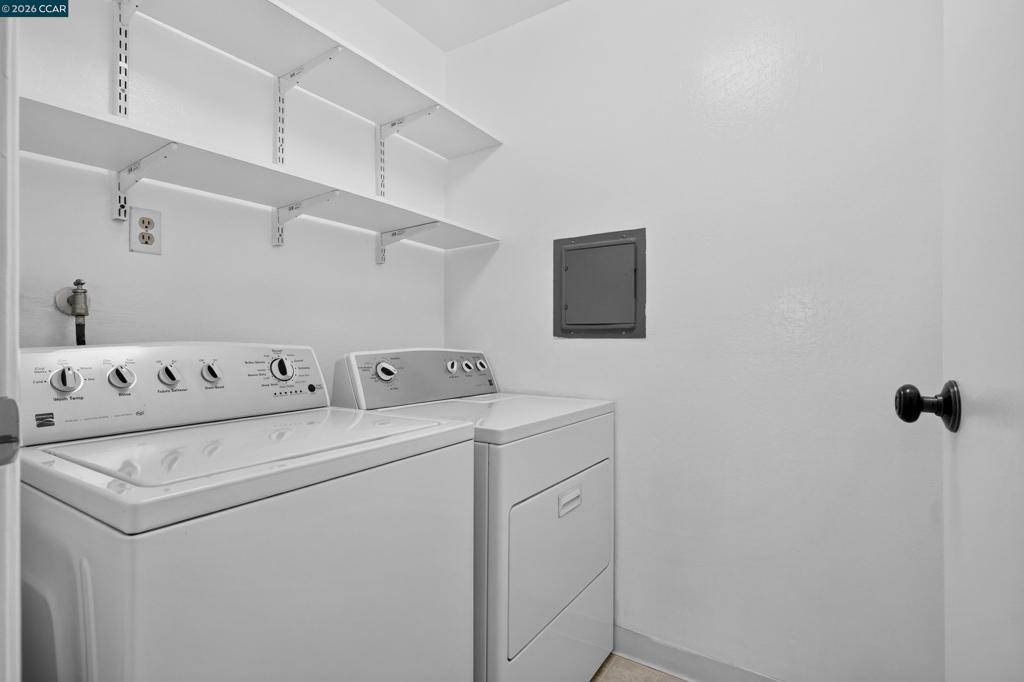 1729 Dalessi Dr Property Photo 48