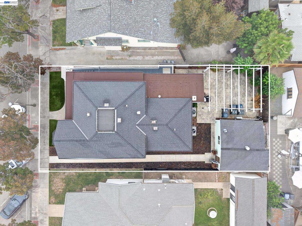 2221 3rd St Property Photo 50