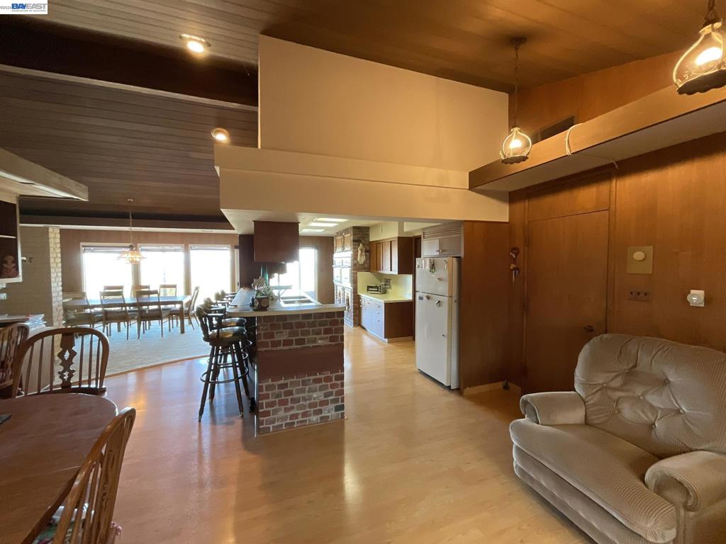 11251 Reuss Rd Property Photo 13
