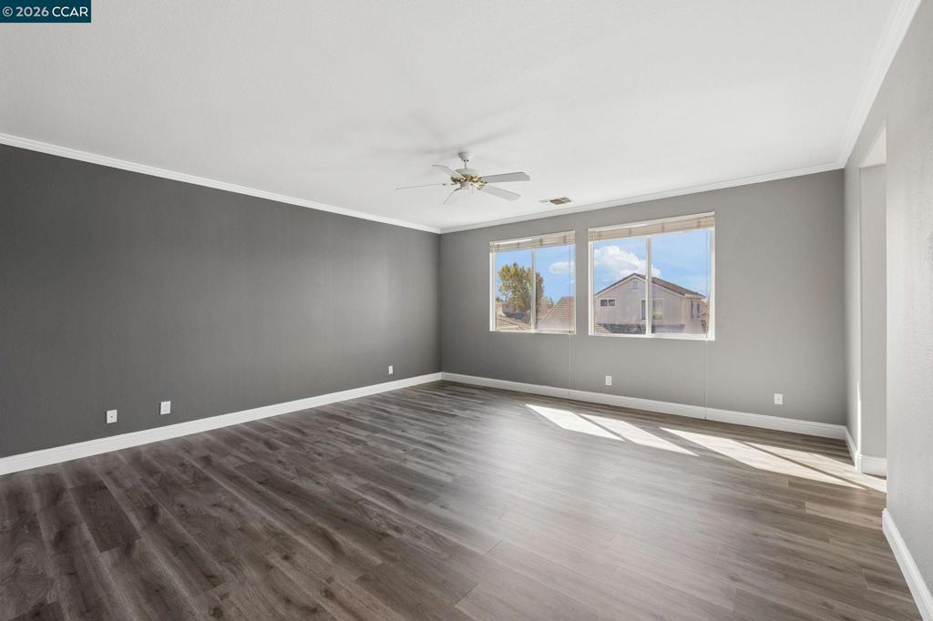 1608 Maxwell Ln Property Photo 32