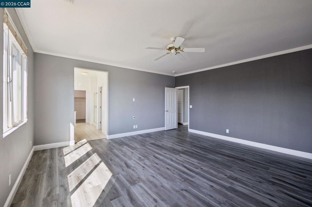1608 Maxwell Ln Property Photo 33