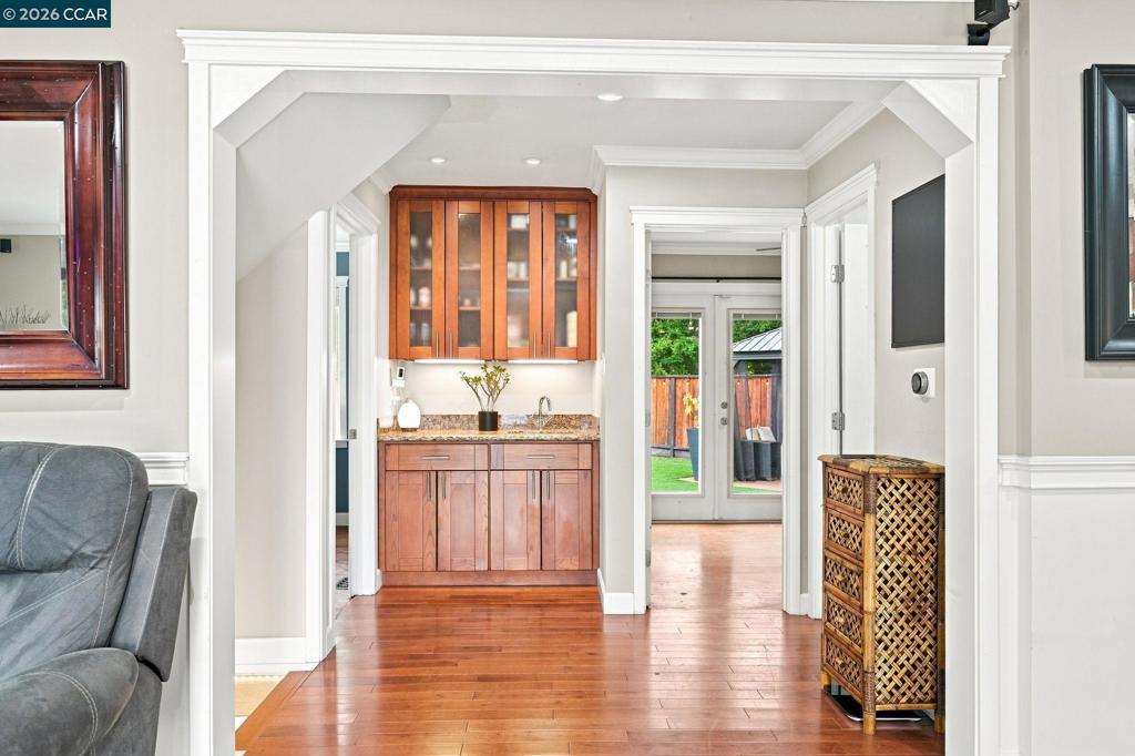 4074 Hamlet Ct Property Photo 15