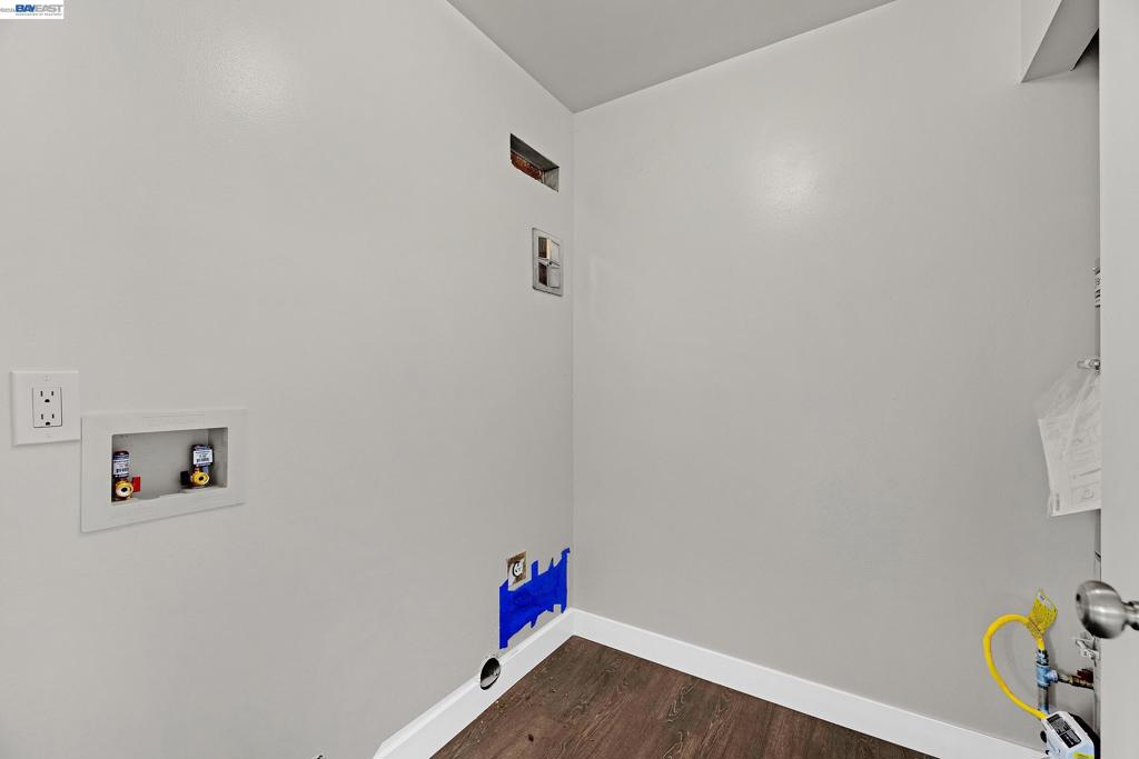 3122 La Cresta Property Photo 10