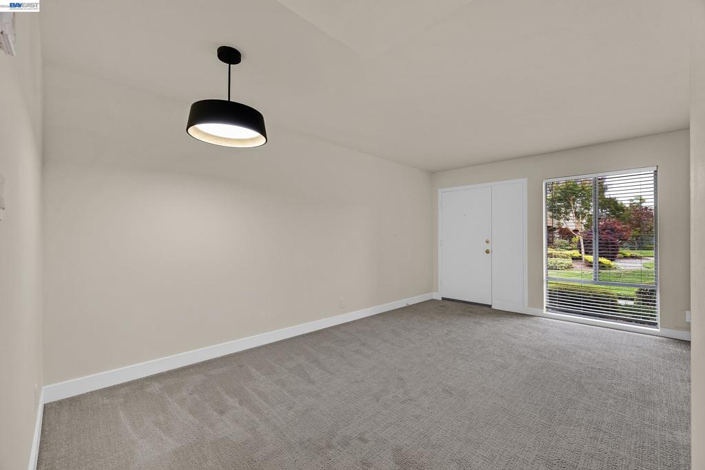 3122 La Cresta Property Photo 12