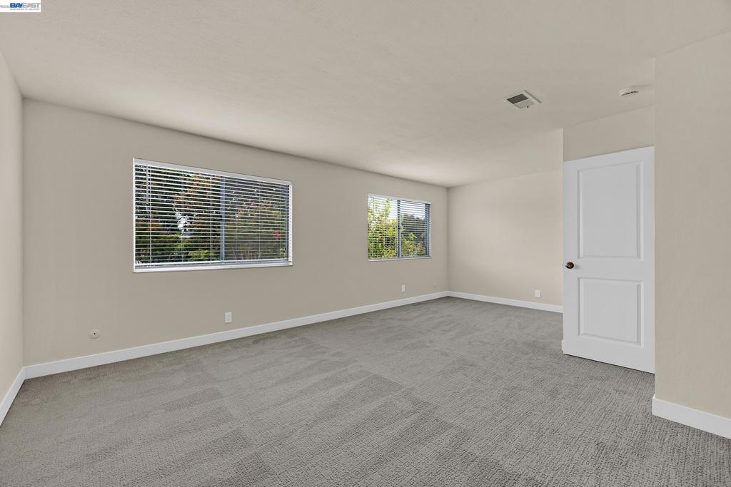 3122 La Cresta Property Photo 15