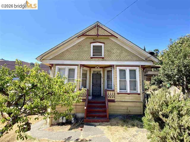 1109 Wanda St Property Photo 1