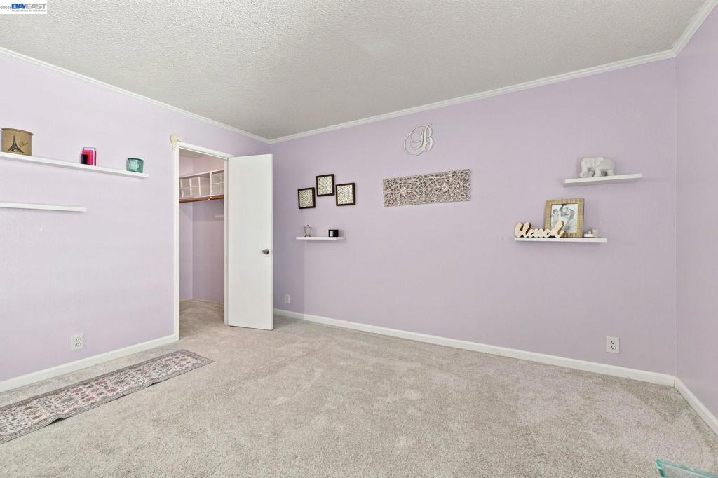 2716 Oak Rd 111 Property Photo 15