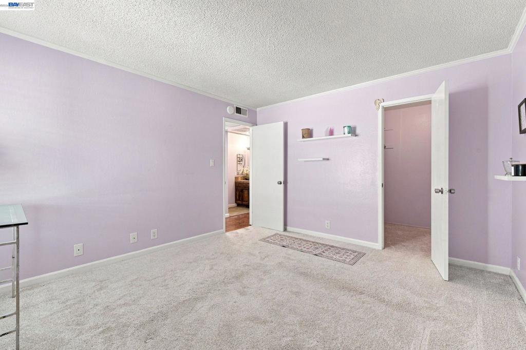 2716 Oak Rd 111 Property Photo 16