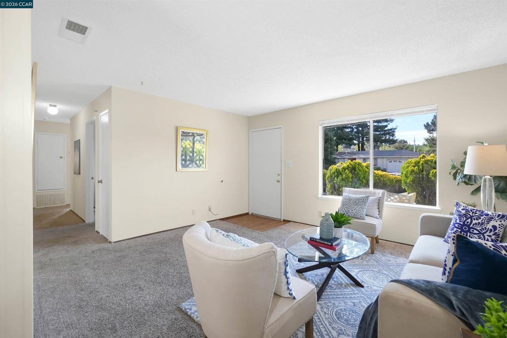 2506 Henry Ave Property Photo 18