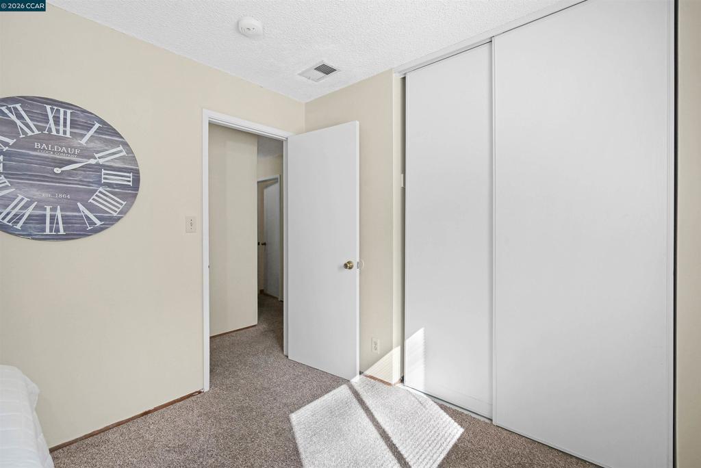 2506 Henry Ave Property Photo 33