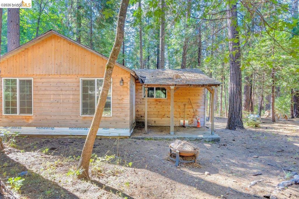 2845 Pine Dr Property Photo 1