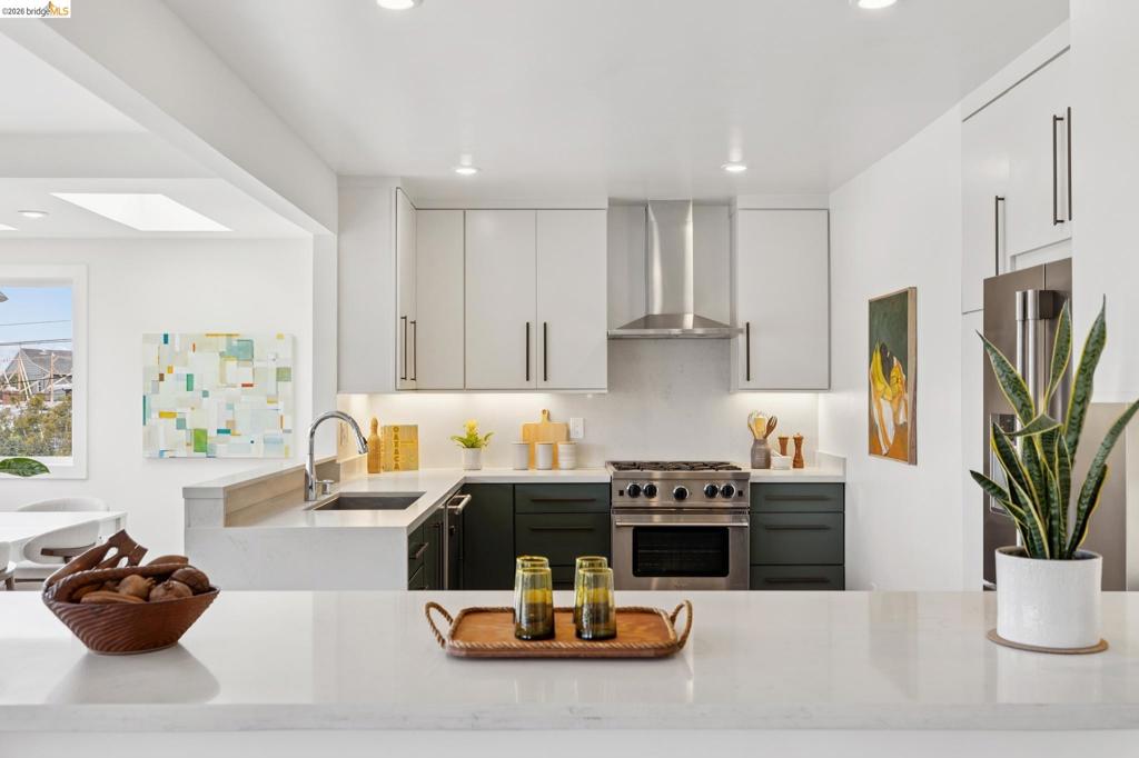 855 Washington Property Photo 23