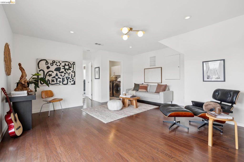 855 Washington Property Photo 46