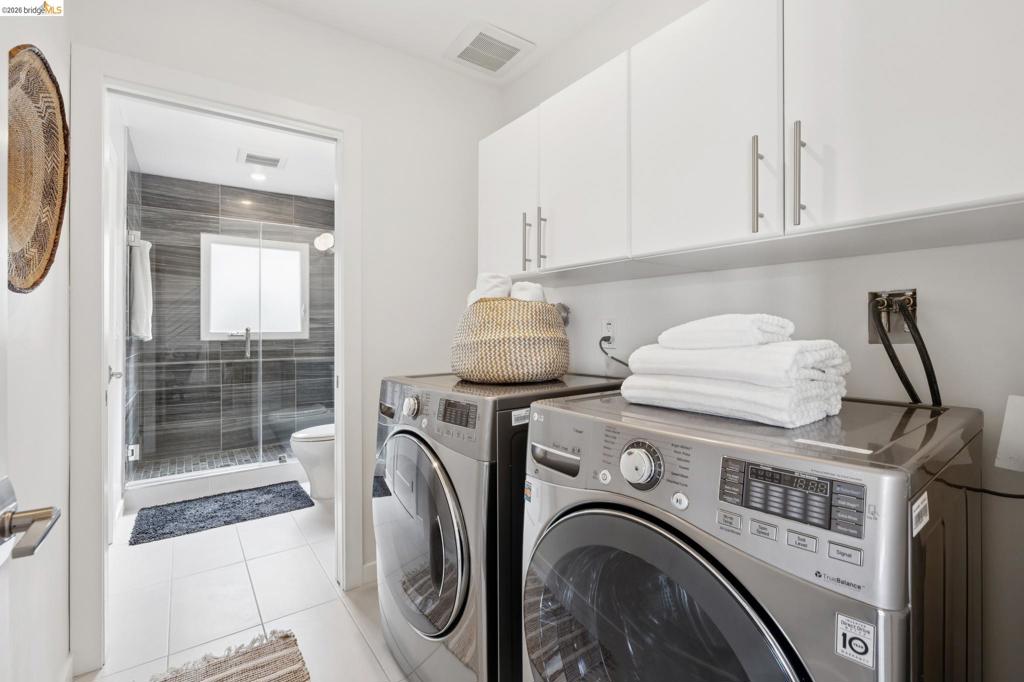 855 Washington Property Photo 54