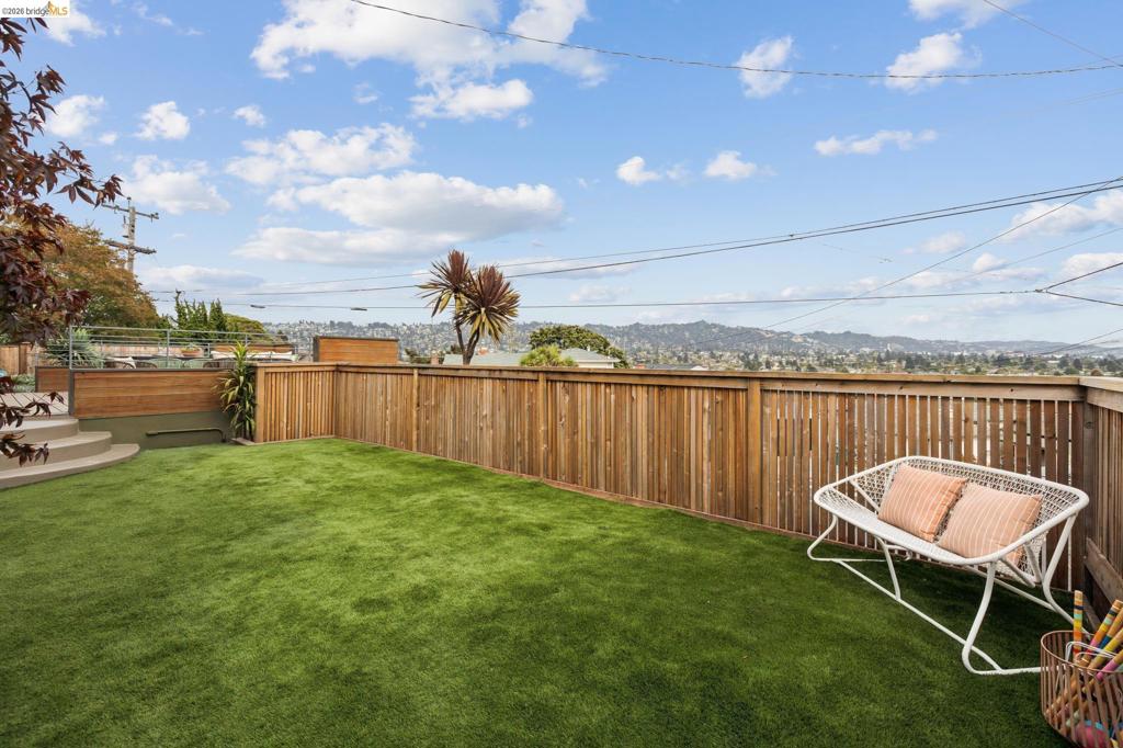 855 Washington Property Photo 57