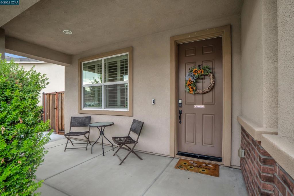 816 Pathfinder Property Photo 7
