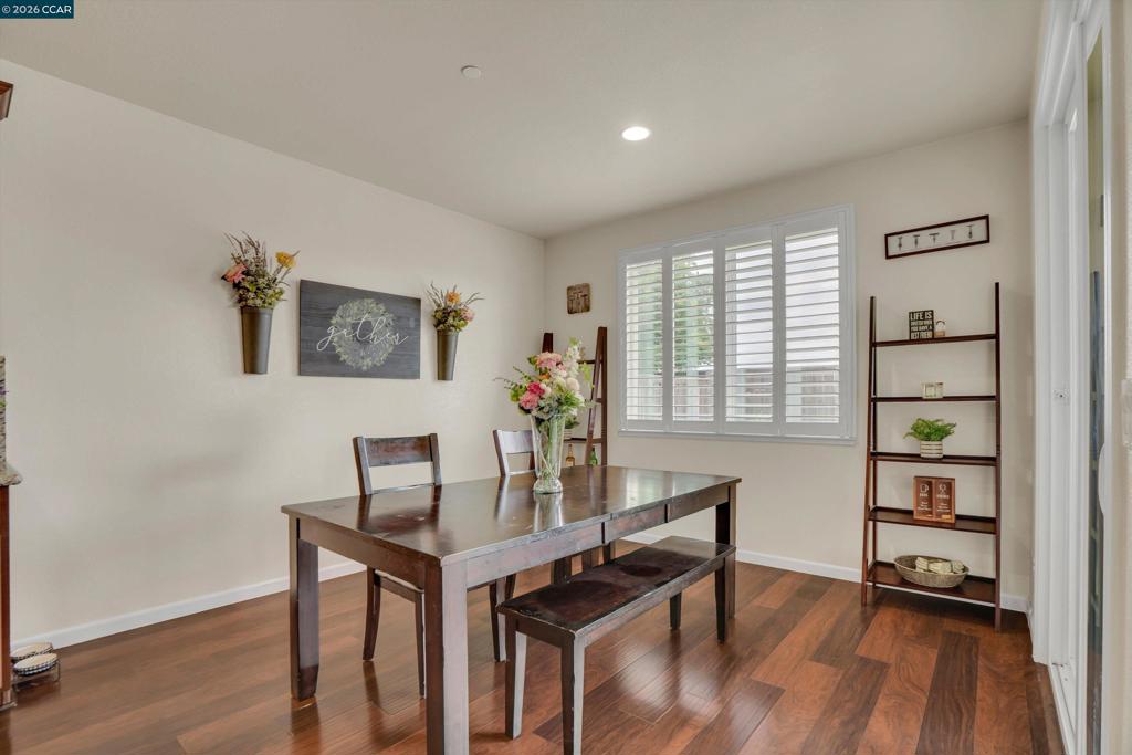 816 Pathfinder Property Photo 22