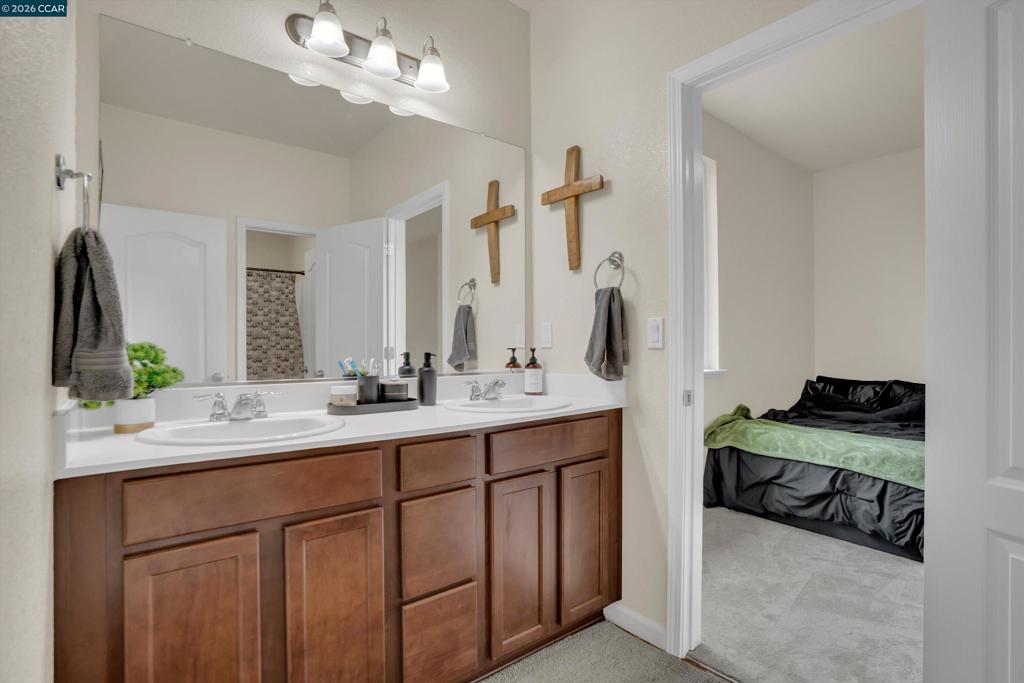 816 Pathfinder Property Photo 27