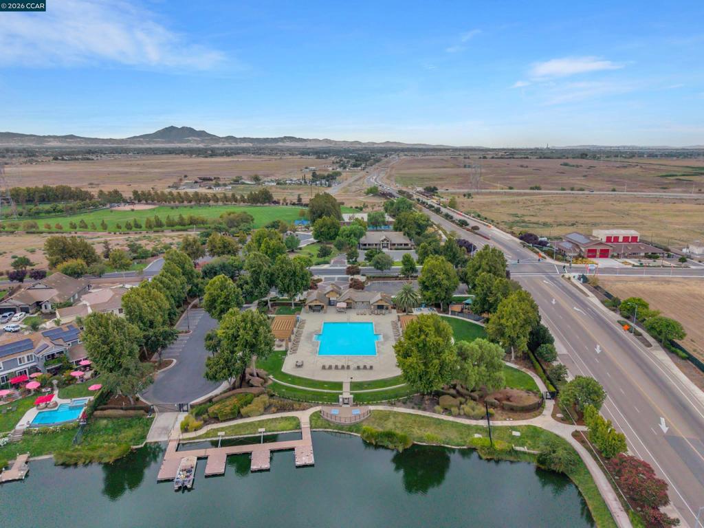 816 Pathfinder Property Photo 42