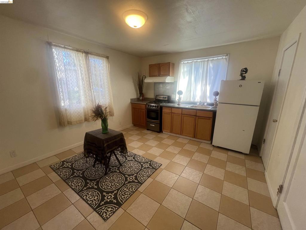 2209 E 22nd Street Property Photo 16