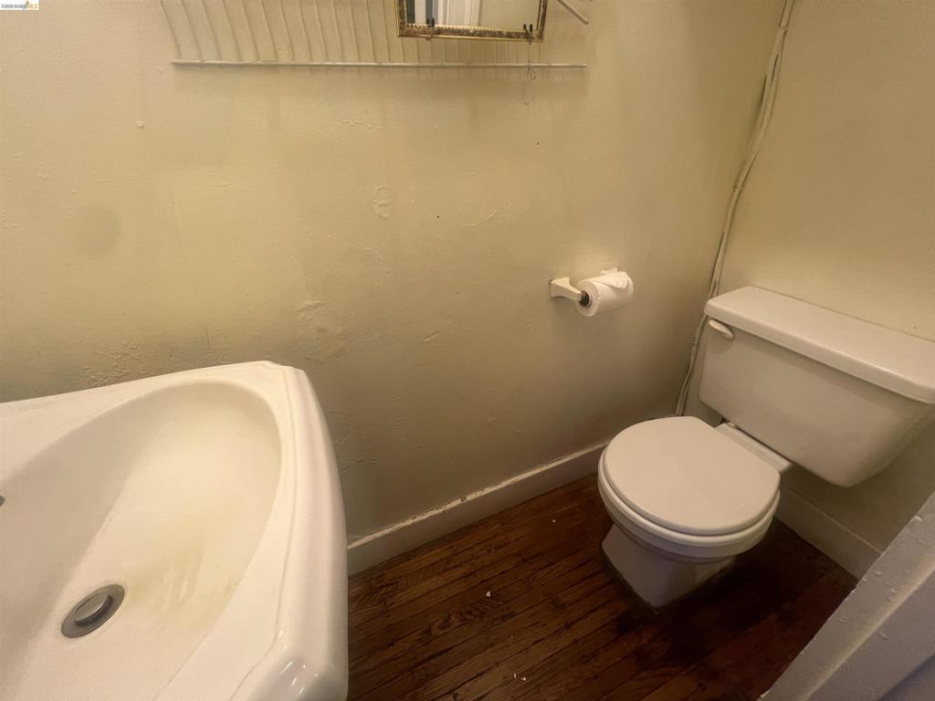 2209 E 22nd Street Property Photo 21